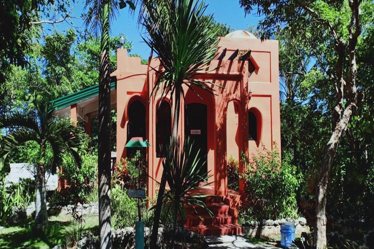 Mangrove Oriental Bed & Breakfast Resort Logon Exterior photo