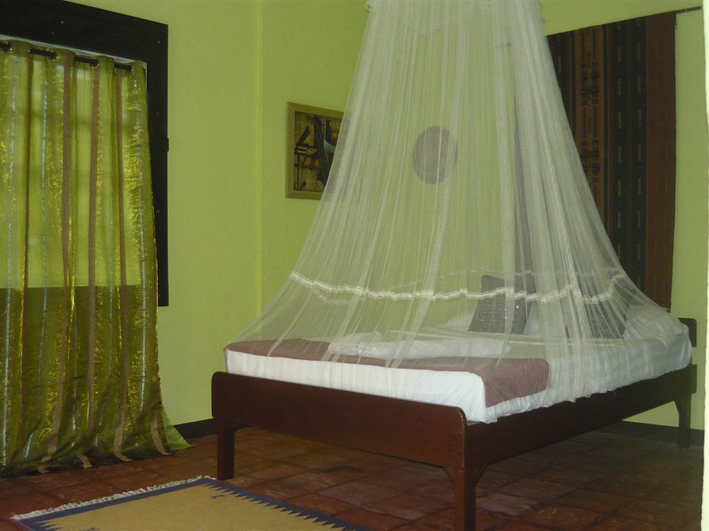 Mangrove Oriental Bed & Breakfast Resort Logon Exterior photo