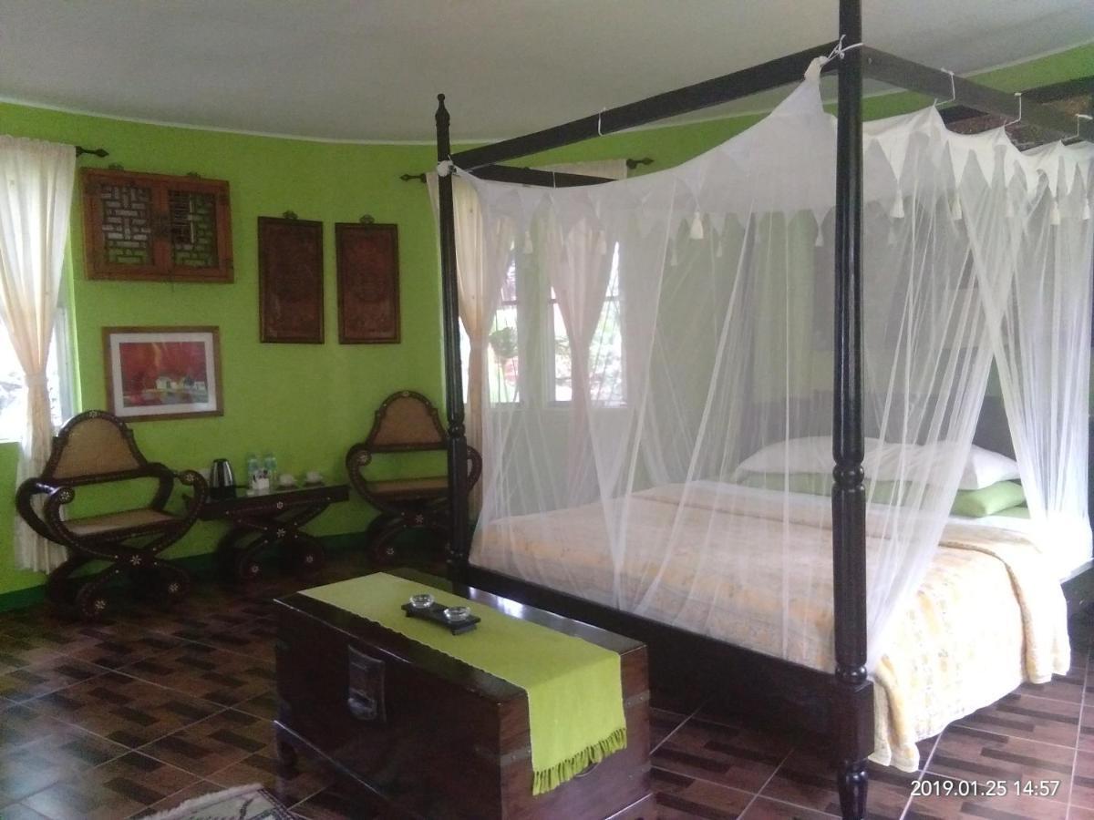 Mangrove Oriental Bed & Breakfast Resort Logon Exterior photo