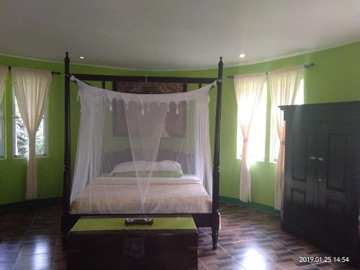 Mangrove Oriental Bed & Breakfast Resort Logon Exterior photo