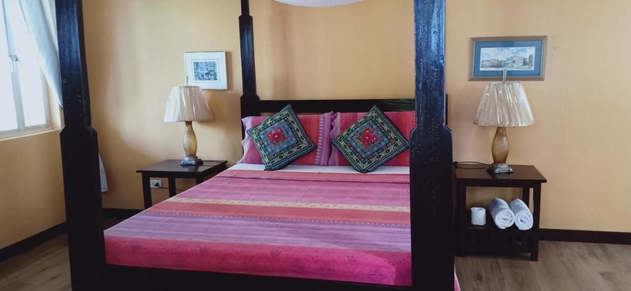 Mangrove Oriental Bed & Breakfast Resort Logon Exterior photo