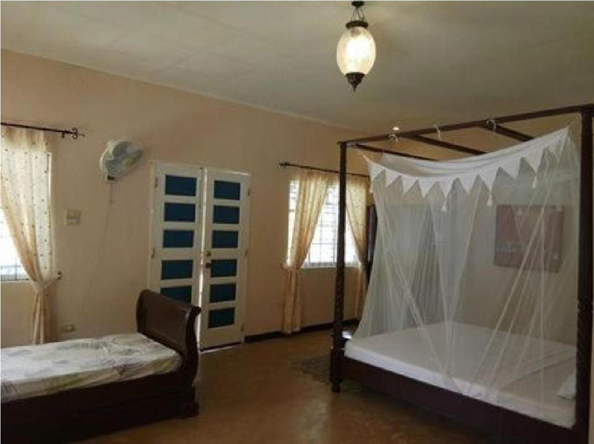 Mangrove Oriental Bed & Breakfast Resort Logon Exterior photo