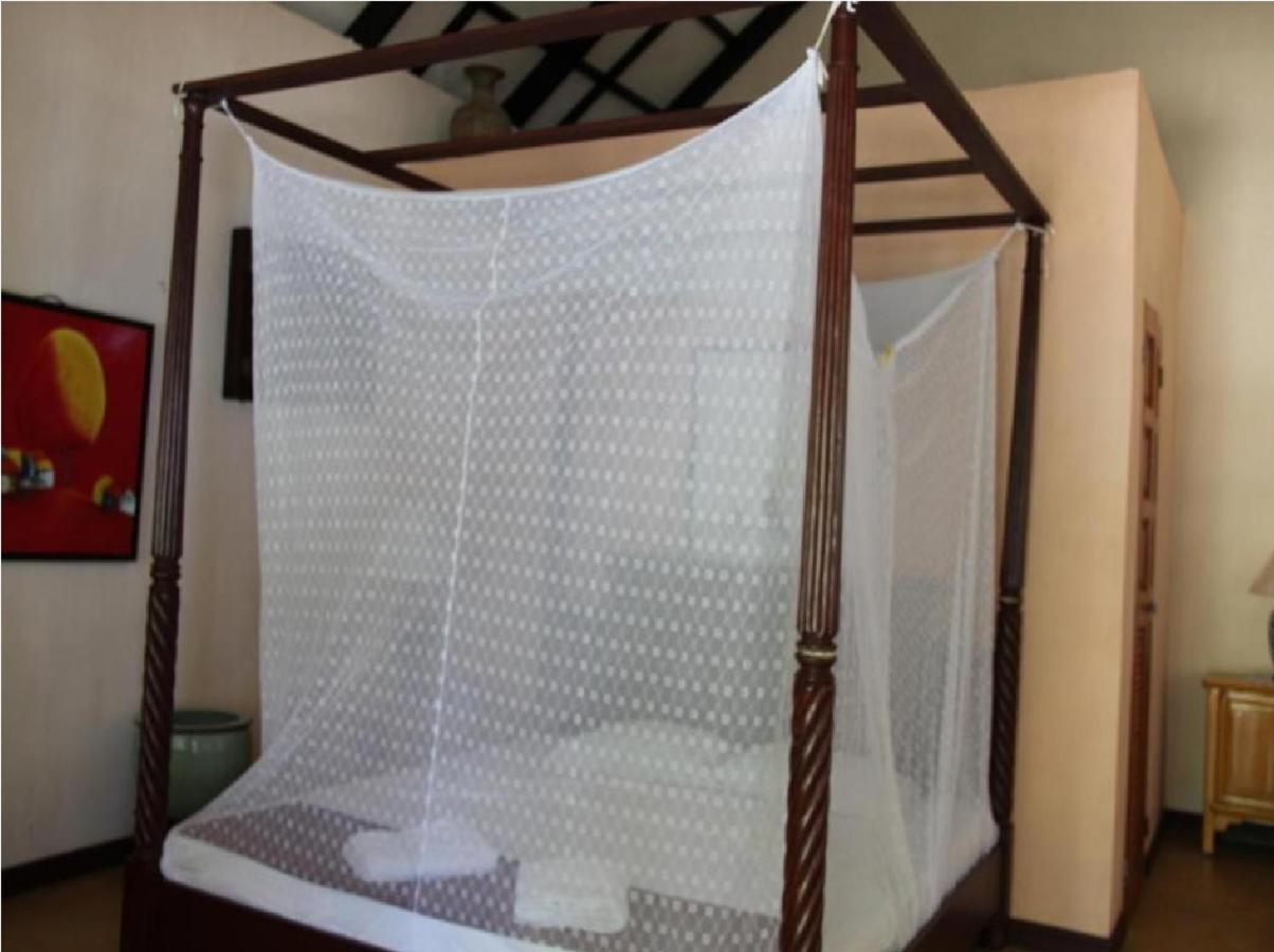 Mangrove Oriental Bed & Breakfast Resort Logon Exterior photo
